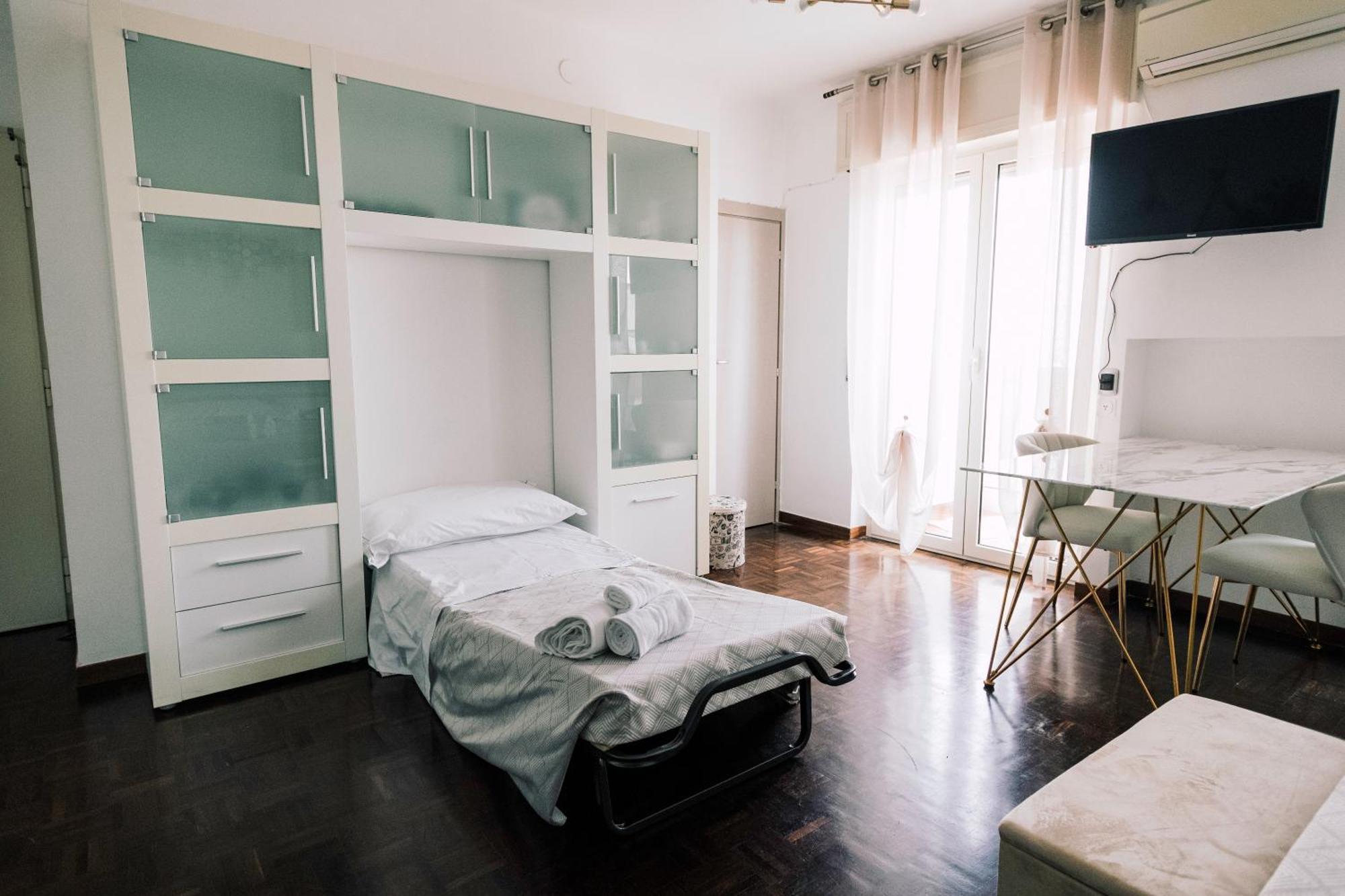 Bari Central Suite - Central Apartment With Sea View - בארי מראה חיצוני תמונה